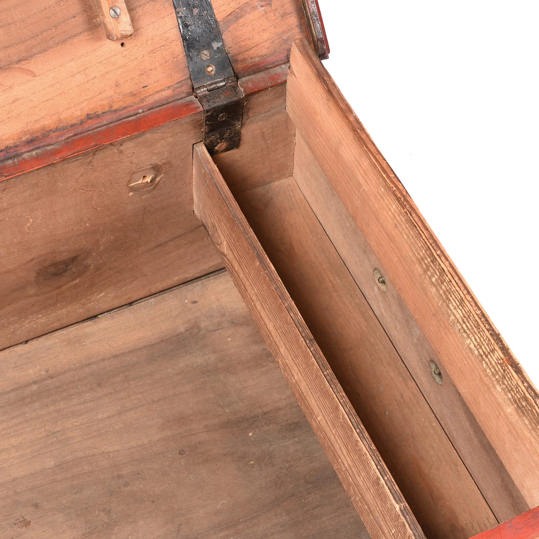 Red Lacquer Camphor Wood Chinese Chest - 18thC - Image 7