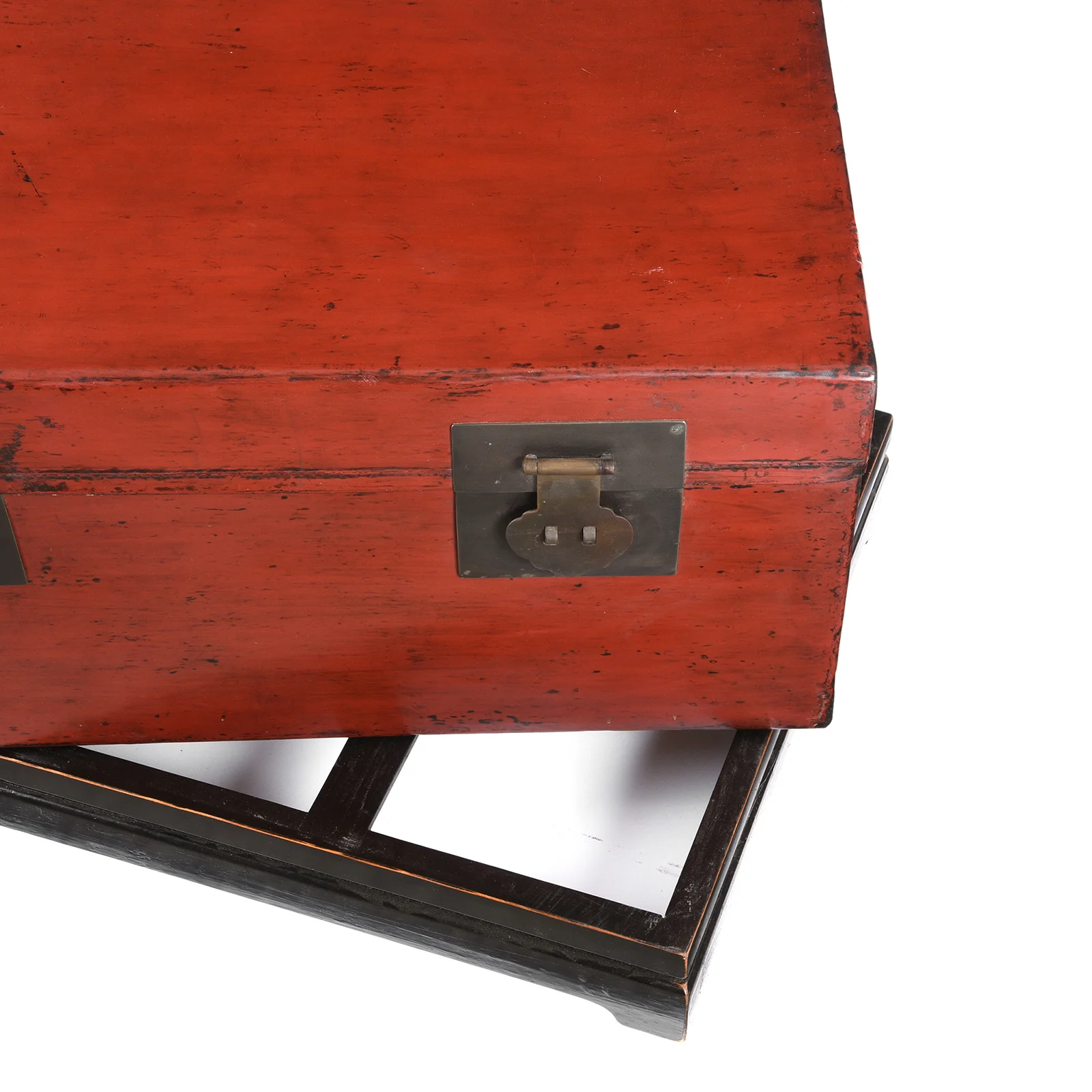 Red Leather Chinese Trunk From Shanghai - Early 20thC - Image 2