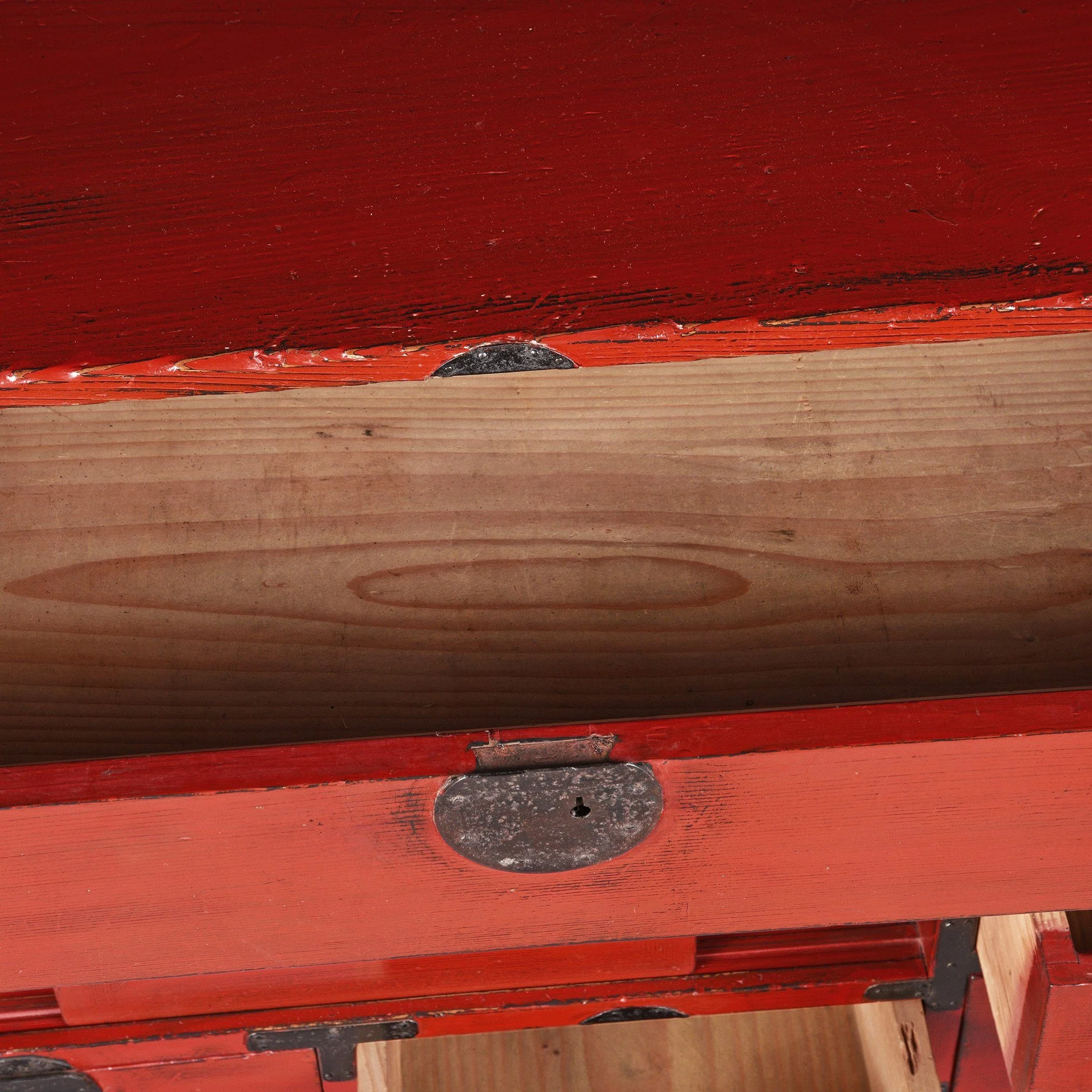 Red Painted Japanese Choba Dansu - Taishō Period - Image 4