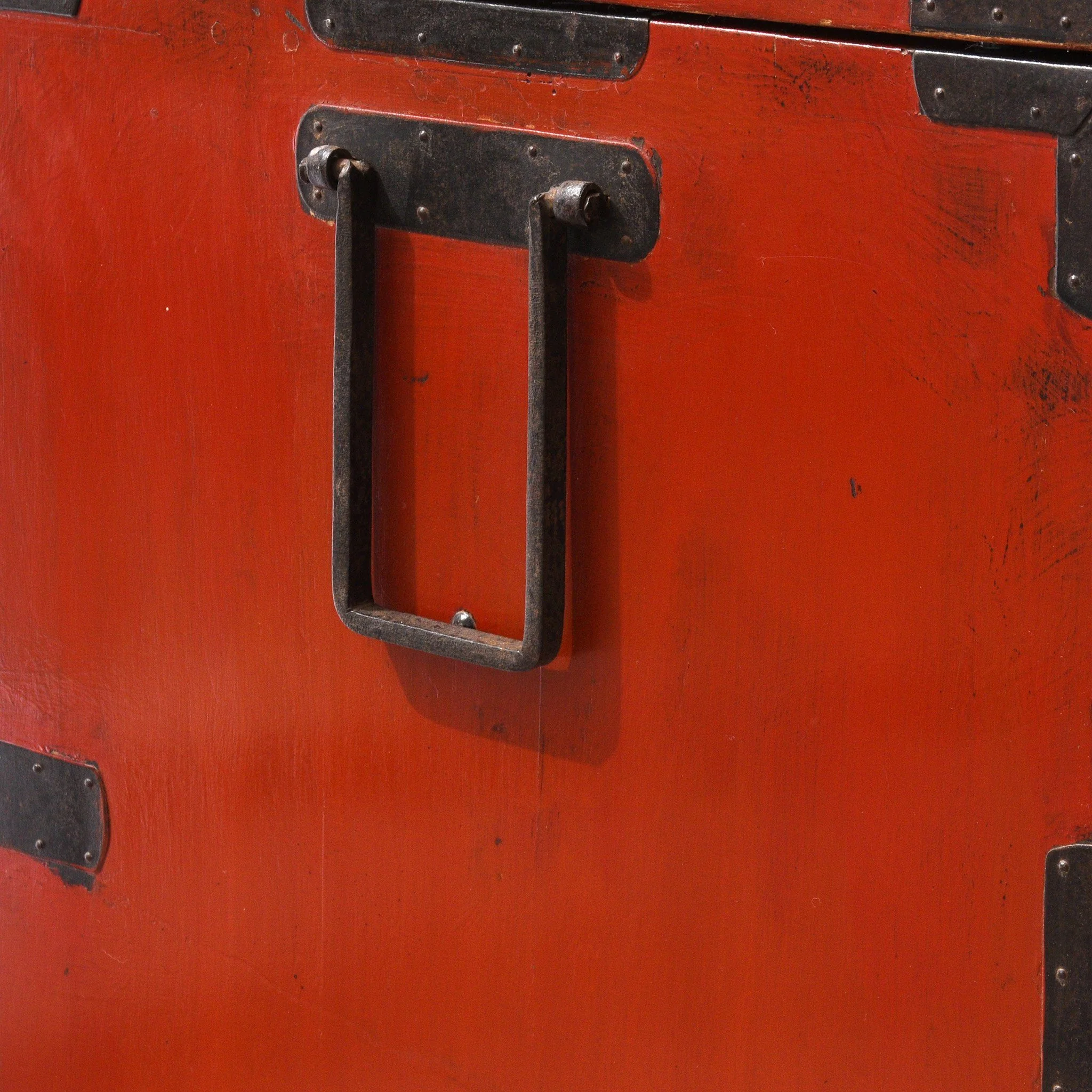 Red Painted Japanese Isho Dansu - Taishō Period - Image 4