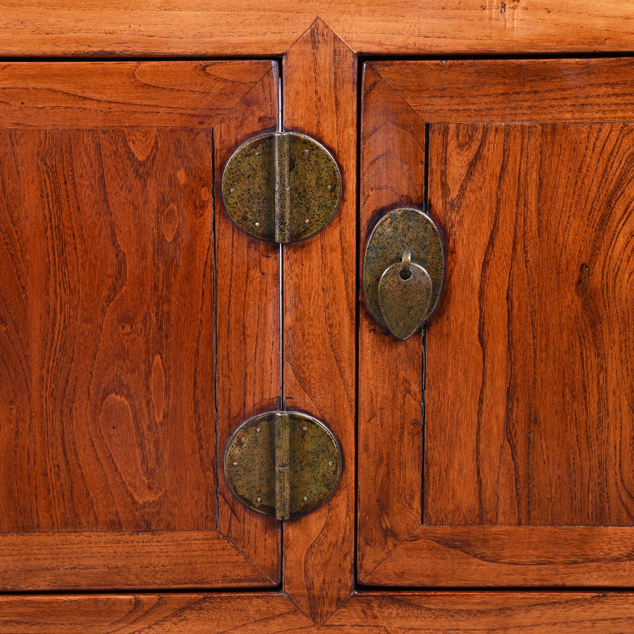 Reproduction Elm "Kang" Chinese Low Cabinet - Late 20thC - Image 6