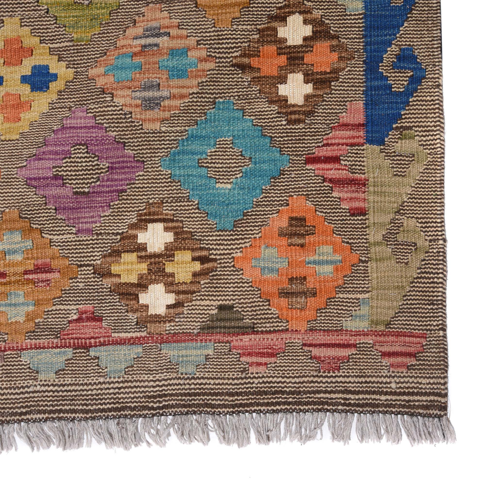 Shirvan Kelim Rug 235 x 171cm - Image 2