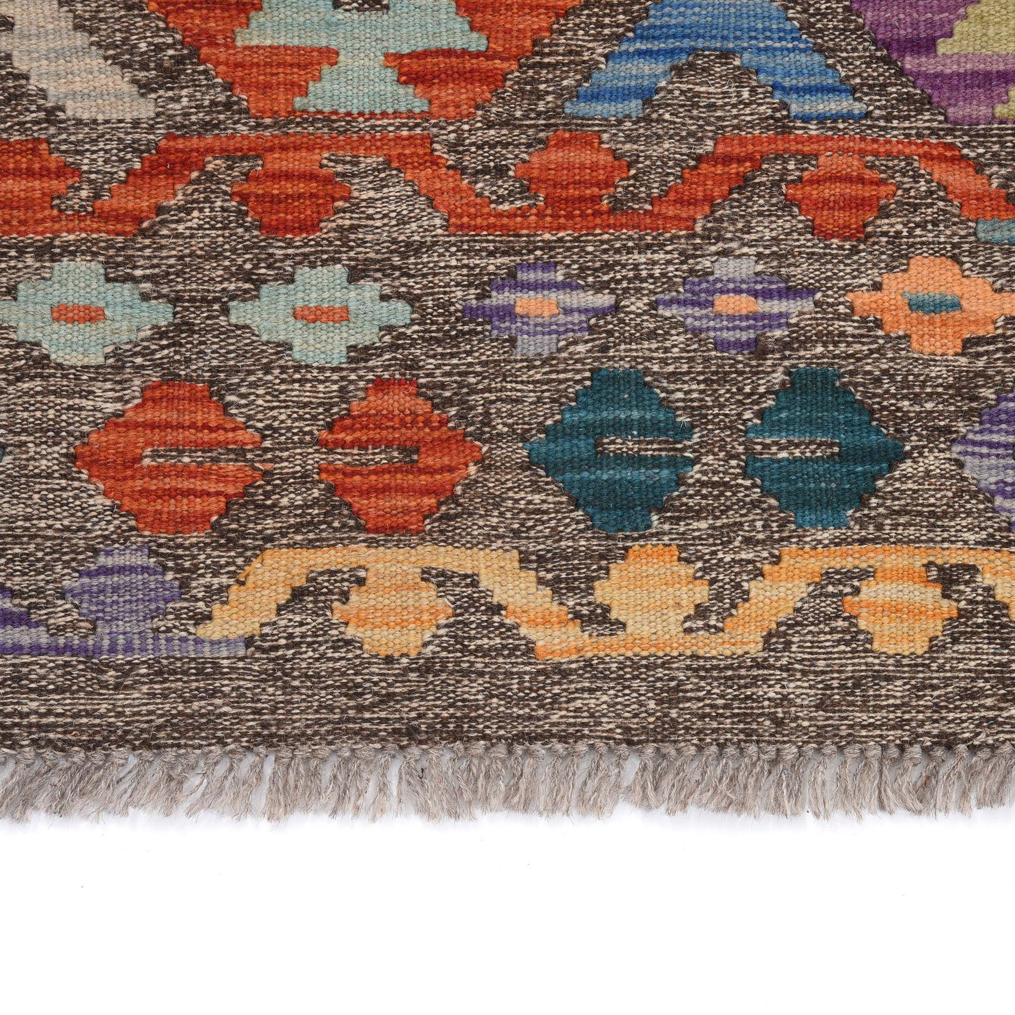 Shirvan Kelim Rug 235 x 171cm - Image 2