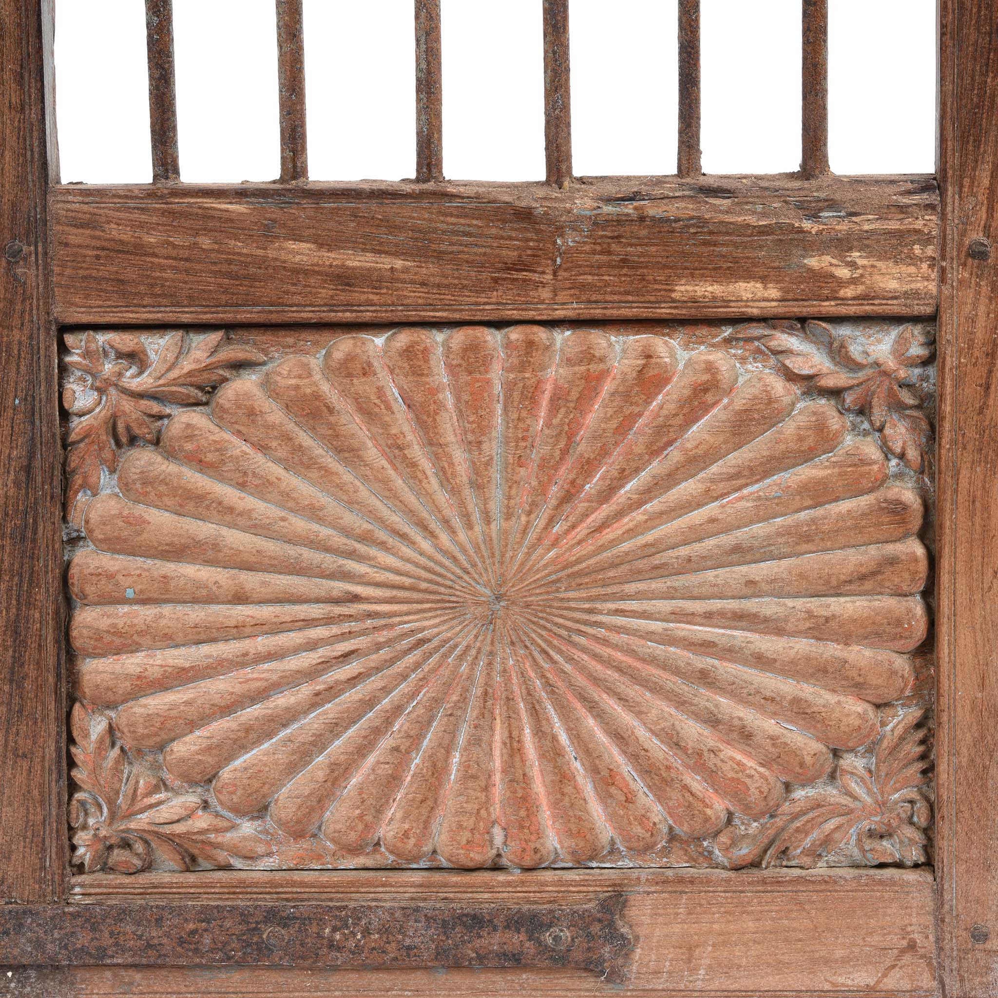 Carved Sunburst Dog Gate From Gujarat - 19thC - Image 6