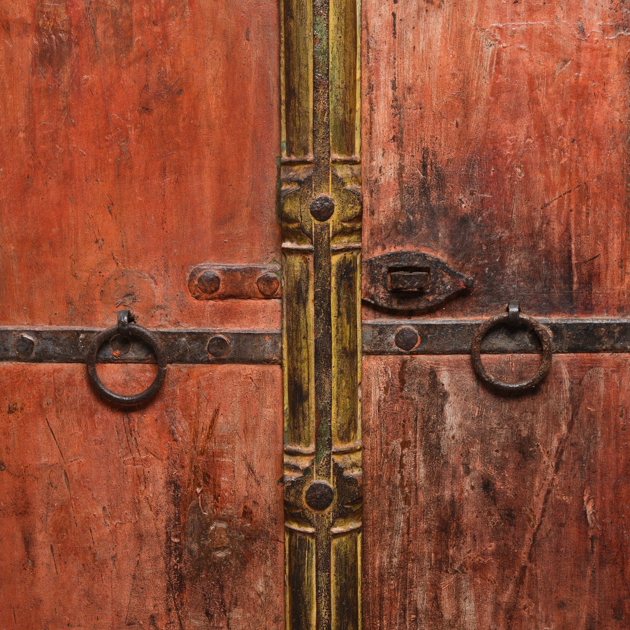 Vermillion Painted Cabinet From Gujarat - 19thC - Image 5