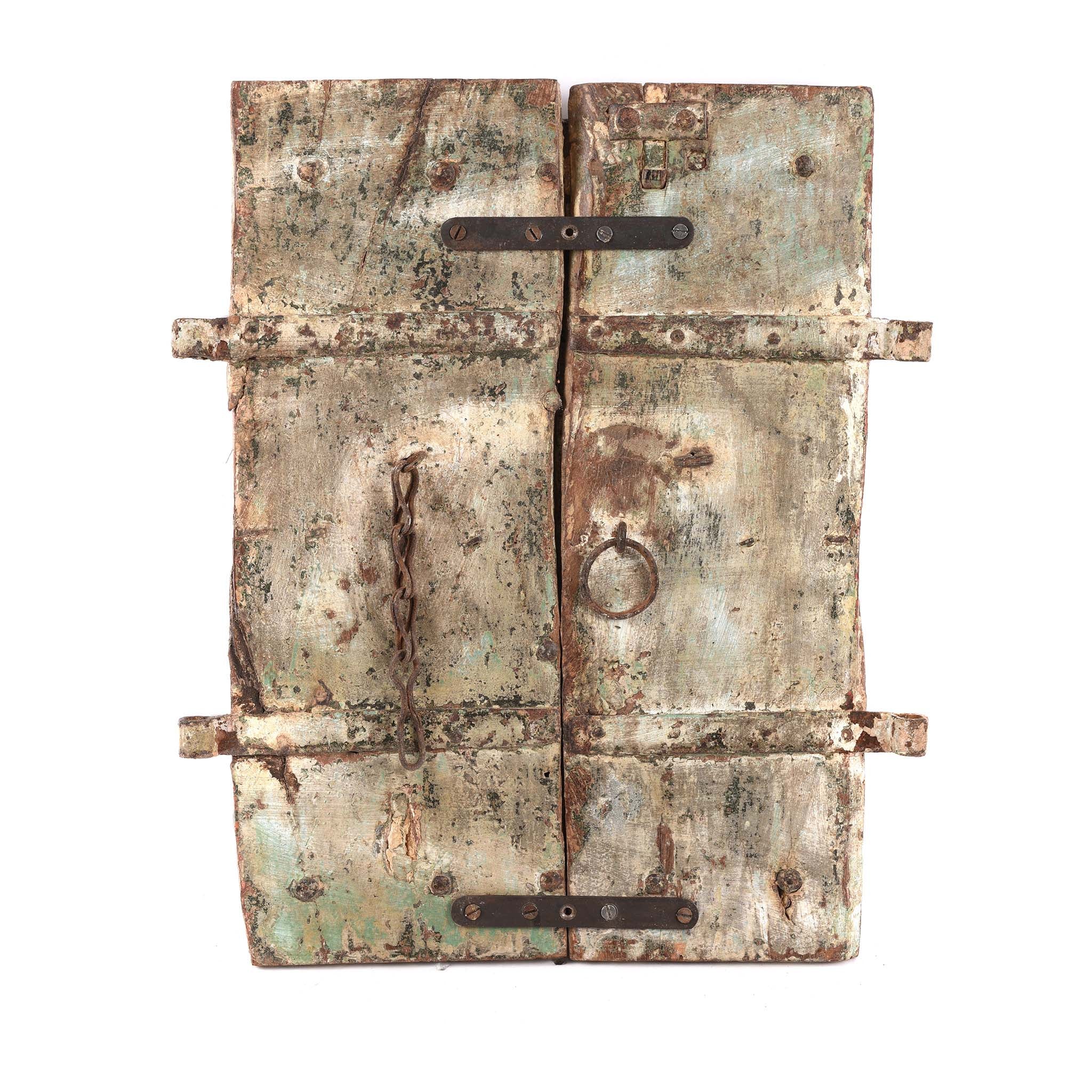 Vermillion Teak Painted Window Shutter From Gujarat - 18thC - Image 5
