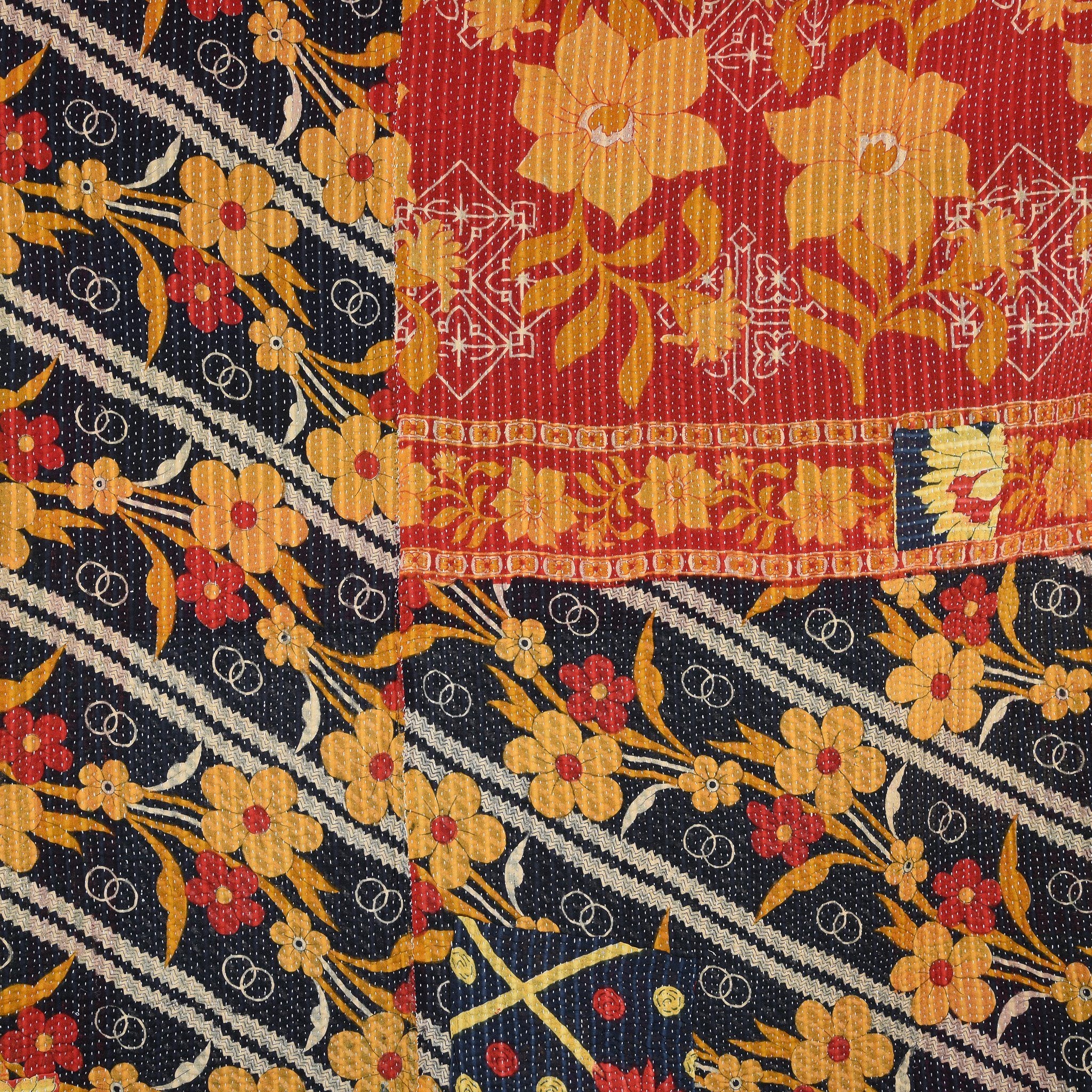 Vintage Bengali Kantha Throw - King Size - Ca 1950 - Image 5
