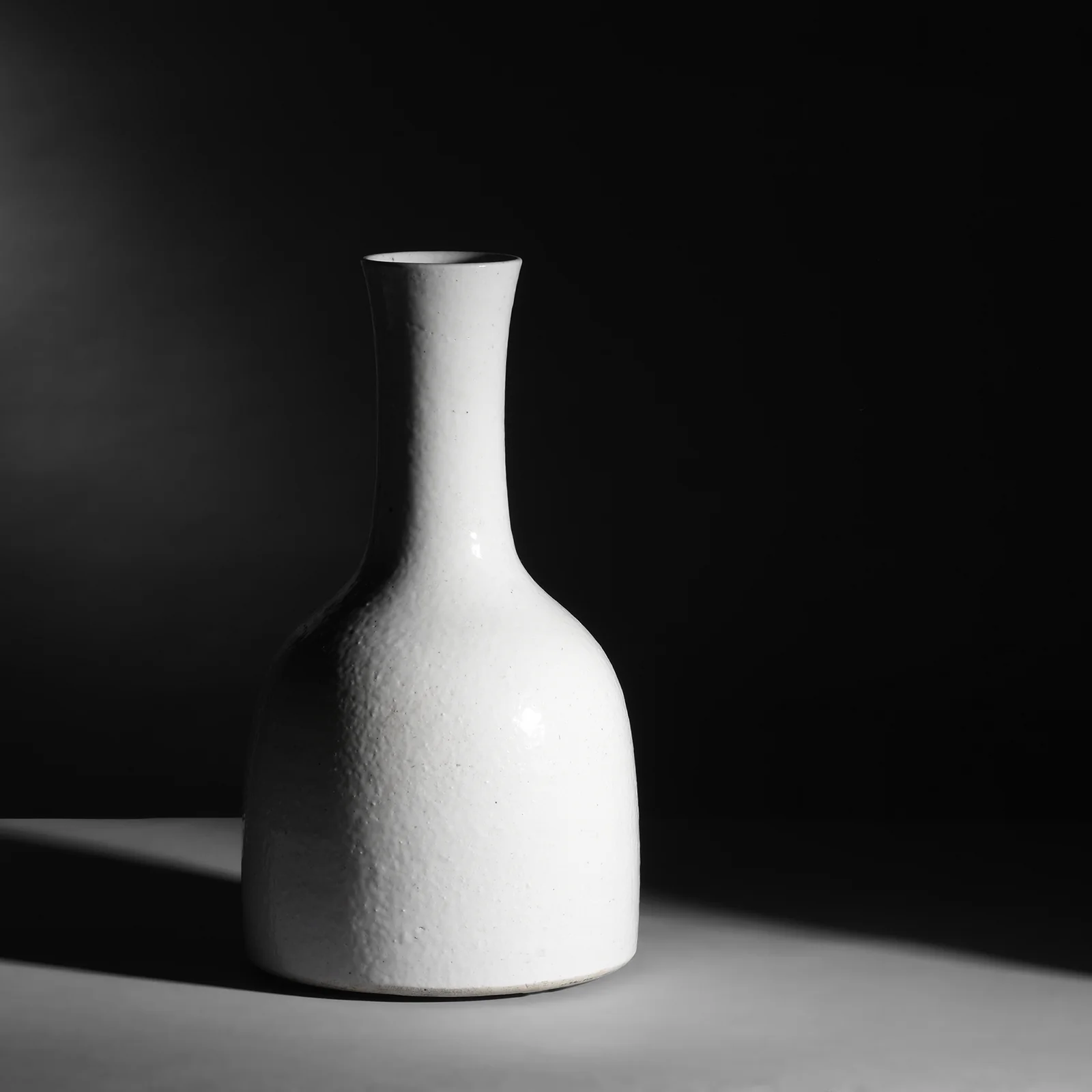 White Glazed Porcelain Yaolingzun Vase - Image 2